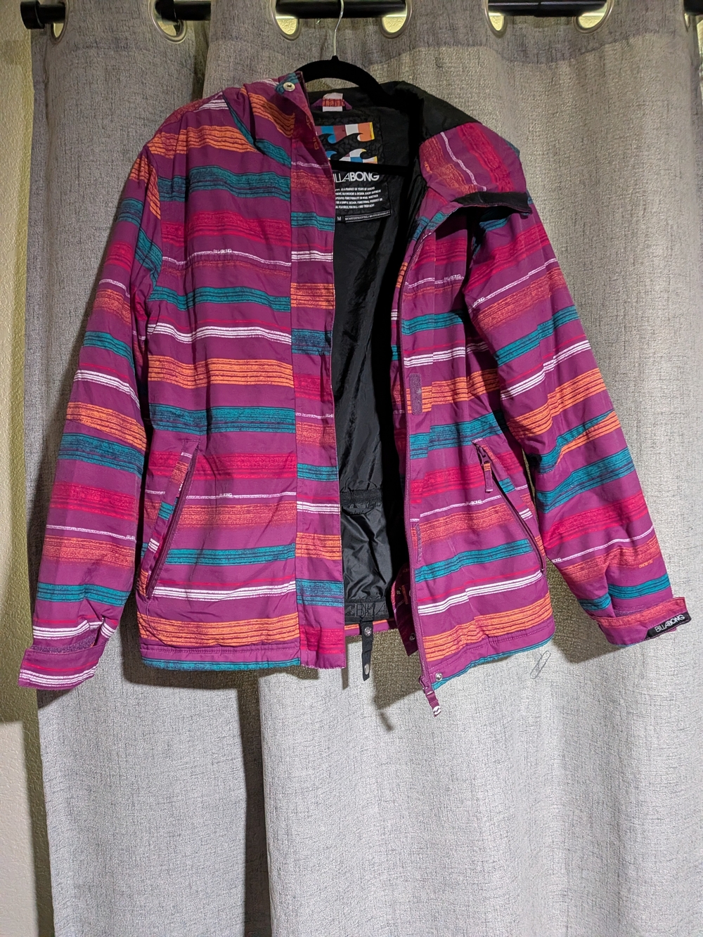 Billabong Women's Striped Hooded Snowboarding Jacket